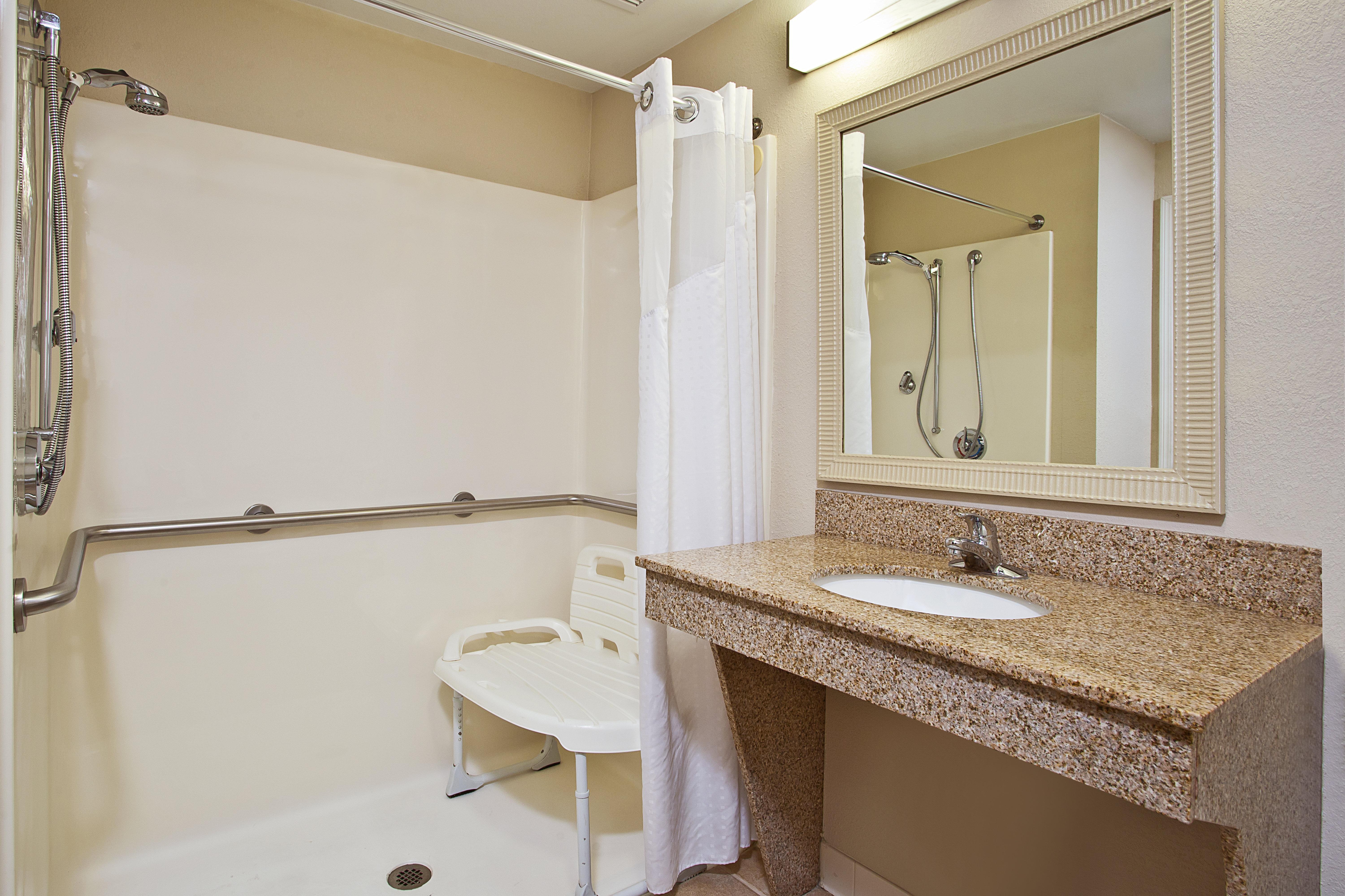 Holiday Inn Express Hotel & Suites Columbus Southeast Groveport By Ihg Exterior photo